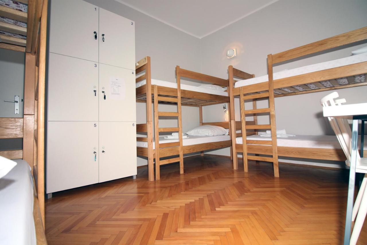 Hostel Marko Tisno Ngoại thất bức ảnh