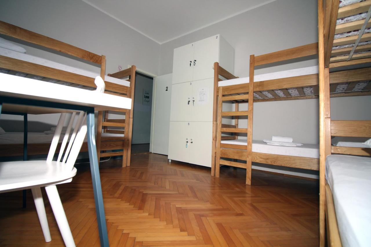 Hostel Marko Tisno Ngoại thất bức ảnh