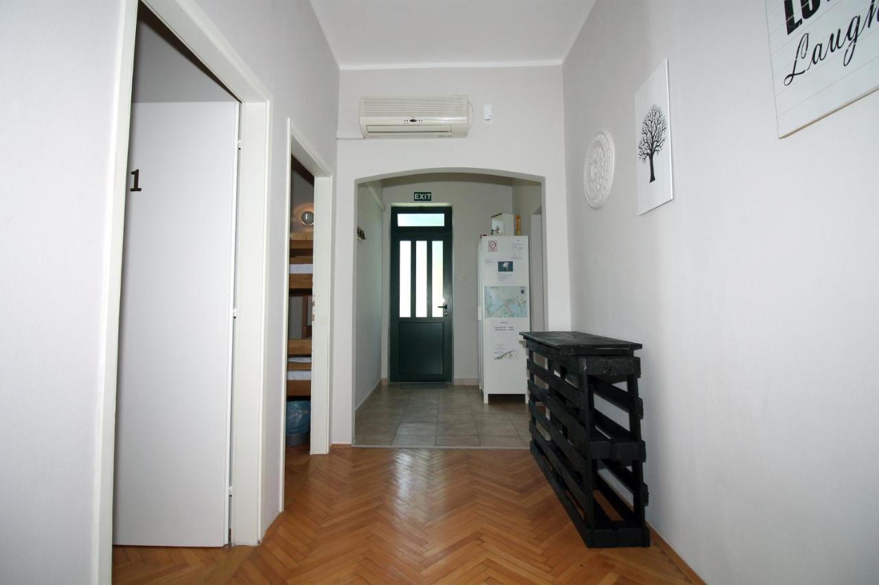 Hostel Marko Tisno Ngoại thất bức ảnh