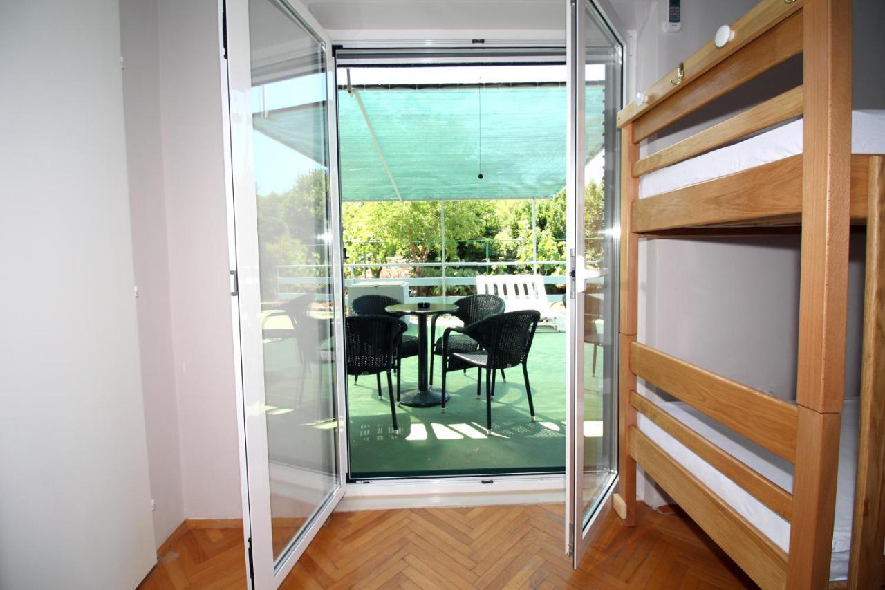 Hostel Marko Tisno Ngoại thất bức ảnh